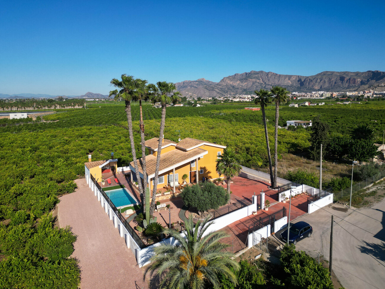 For sale - 5 Bedroom 3 Bathroom Finca in Orihuela - Inland  - Alicante