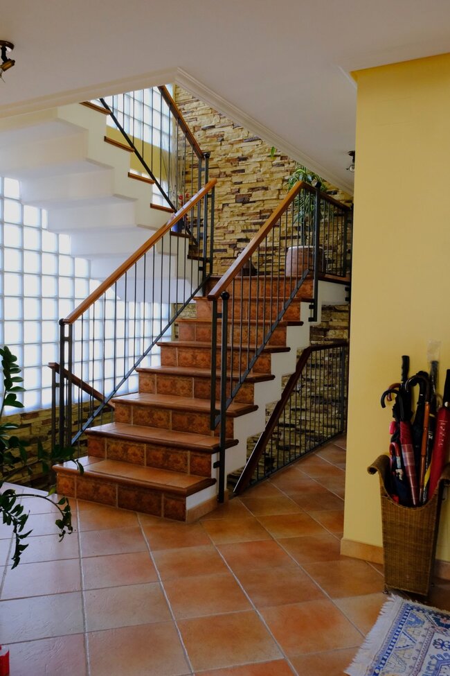 For sale - 5 Bedroom 3 Bathroom Finca in Orihuela - Inland  - Alicante