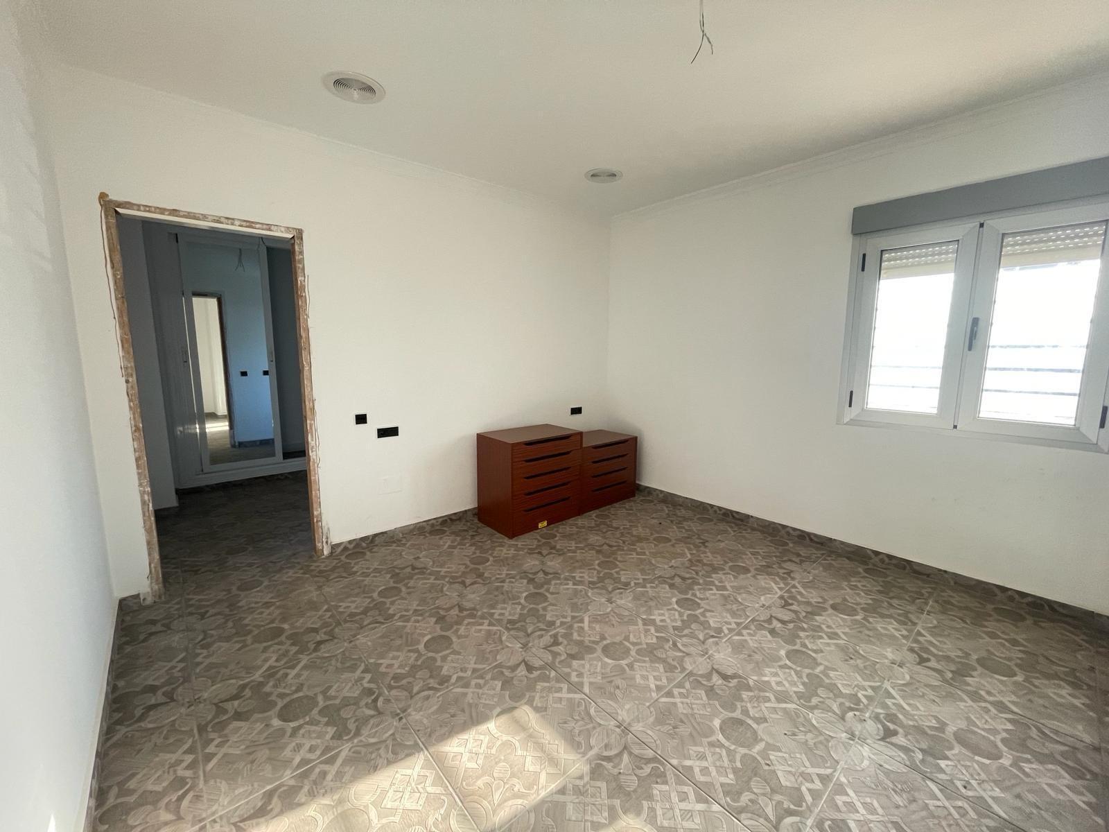 For sale - 3 Bedroom 5 Bathroom Villa in Torrevieja - La Siesta - El Salado - Torreta  - Alicante