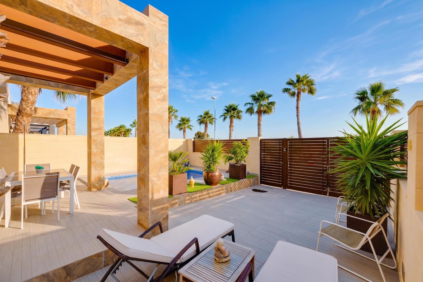 For sale - 3 Bedroom 3 Bathroom Villa in Ciudad Quesada - Pueblo Bravo  - Alicante