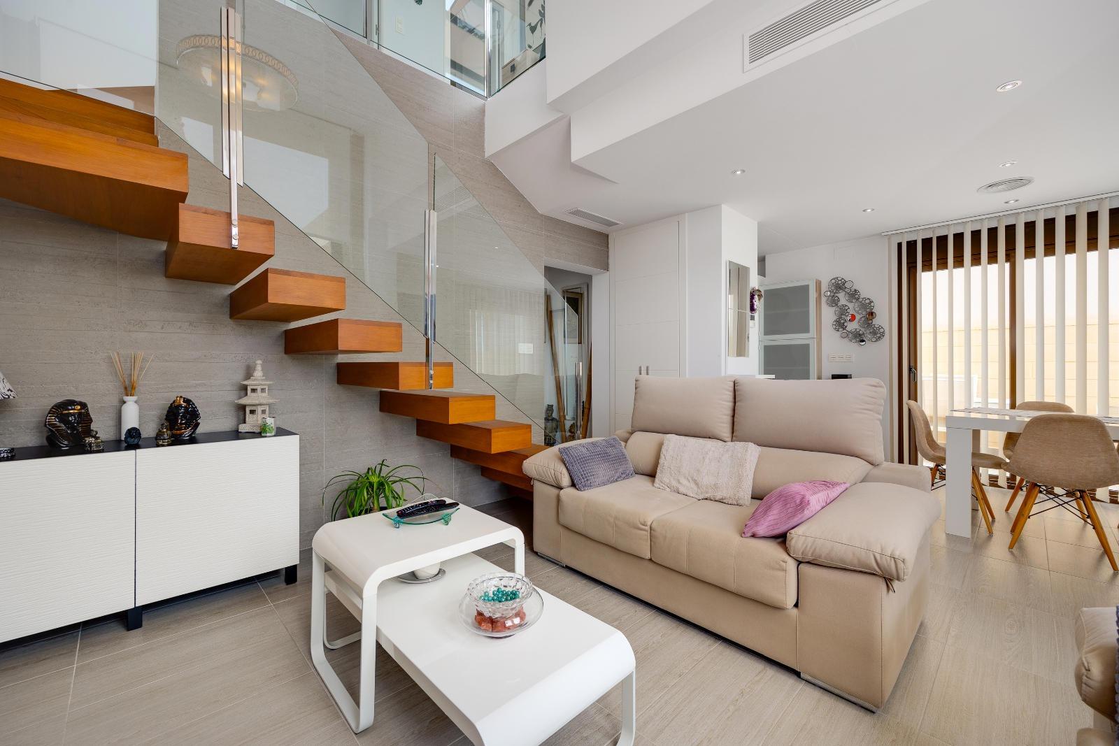 For sale - 3 Bedroom 3 Bathroom Villa in Ciudad Quesada - Pueblo Bravo  - Alicante