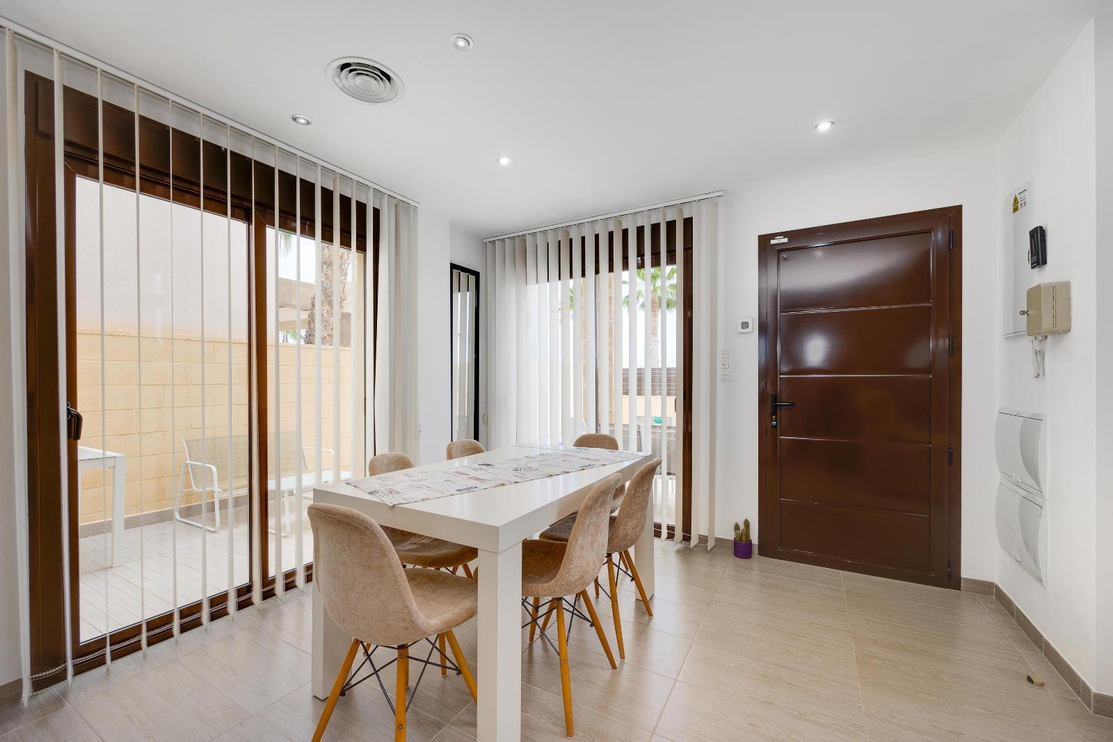 For sale - 3 Bedroom 3 Bathroom Villa in Ciudad Quesada - Pueblo Bravo  - Alicante