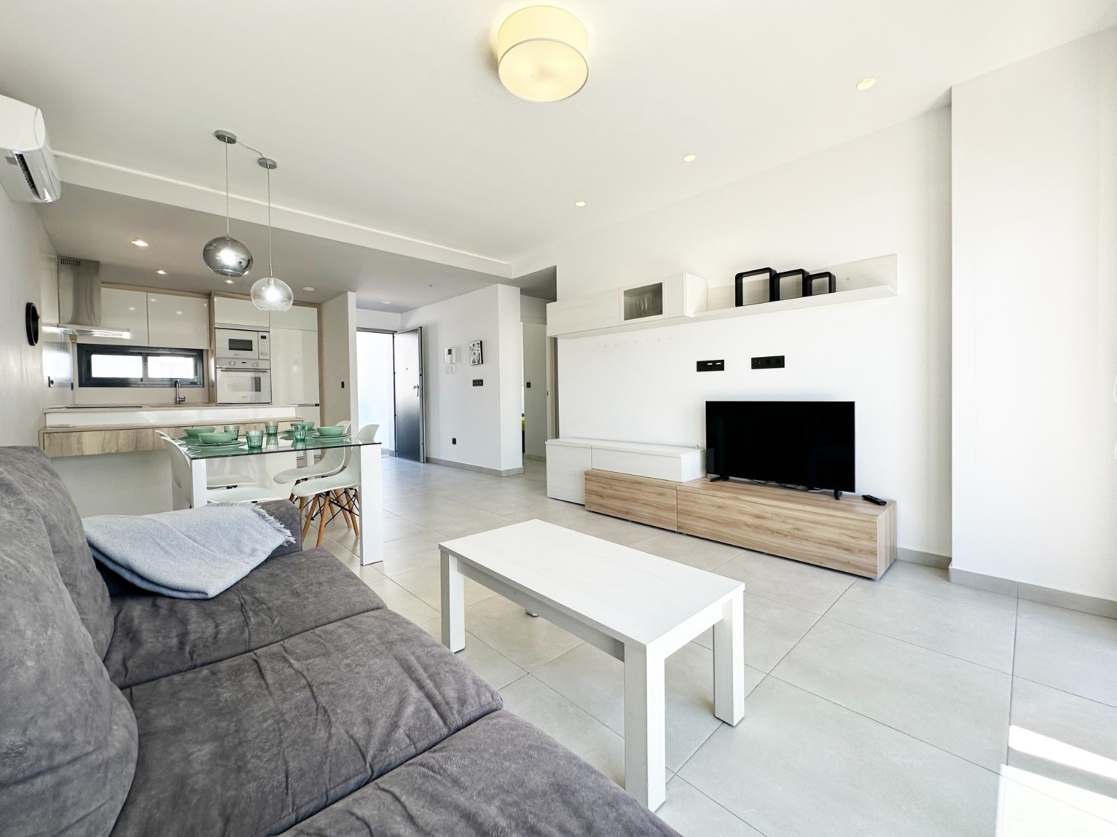 For sale - 2 Bedroom 2 Bathroom Apartment in Guardamar del Segura - Costa Blanca  - Alicante