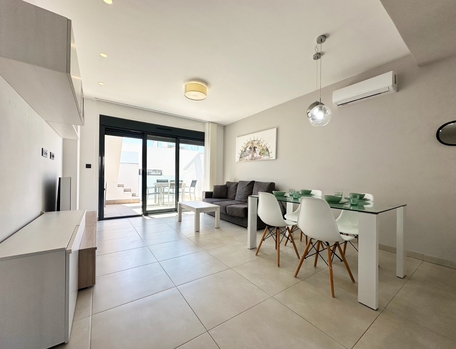 For sale - 2 Bedroom 2 Bathroom Apartment in Guardamar del Segura - Costa Blanca  - Alicante