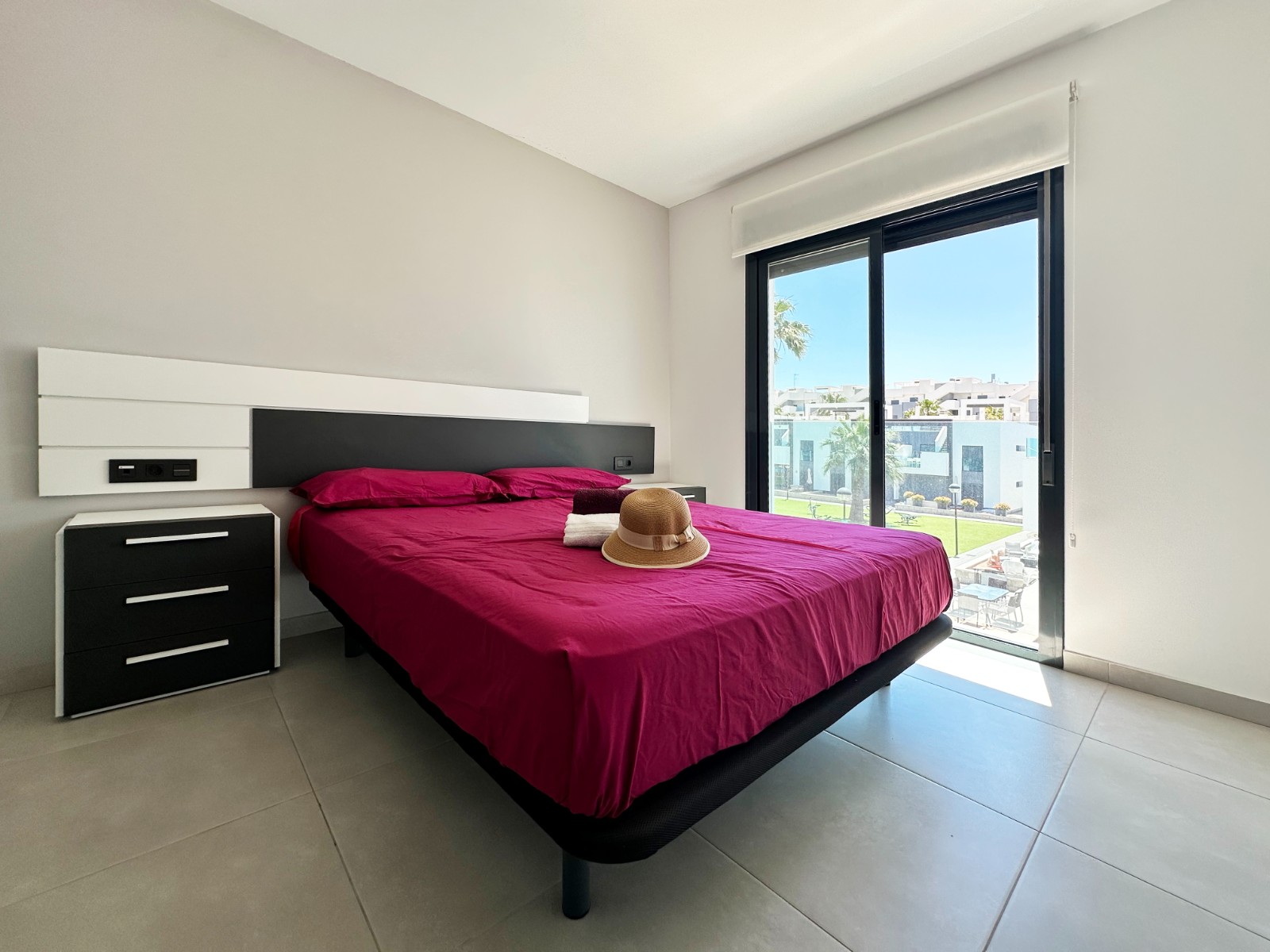 For sale - 2 Bedroom 2 Bathroom Apartment in Guardamar del Segura - Costa Blanca  - Alicante