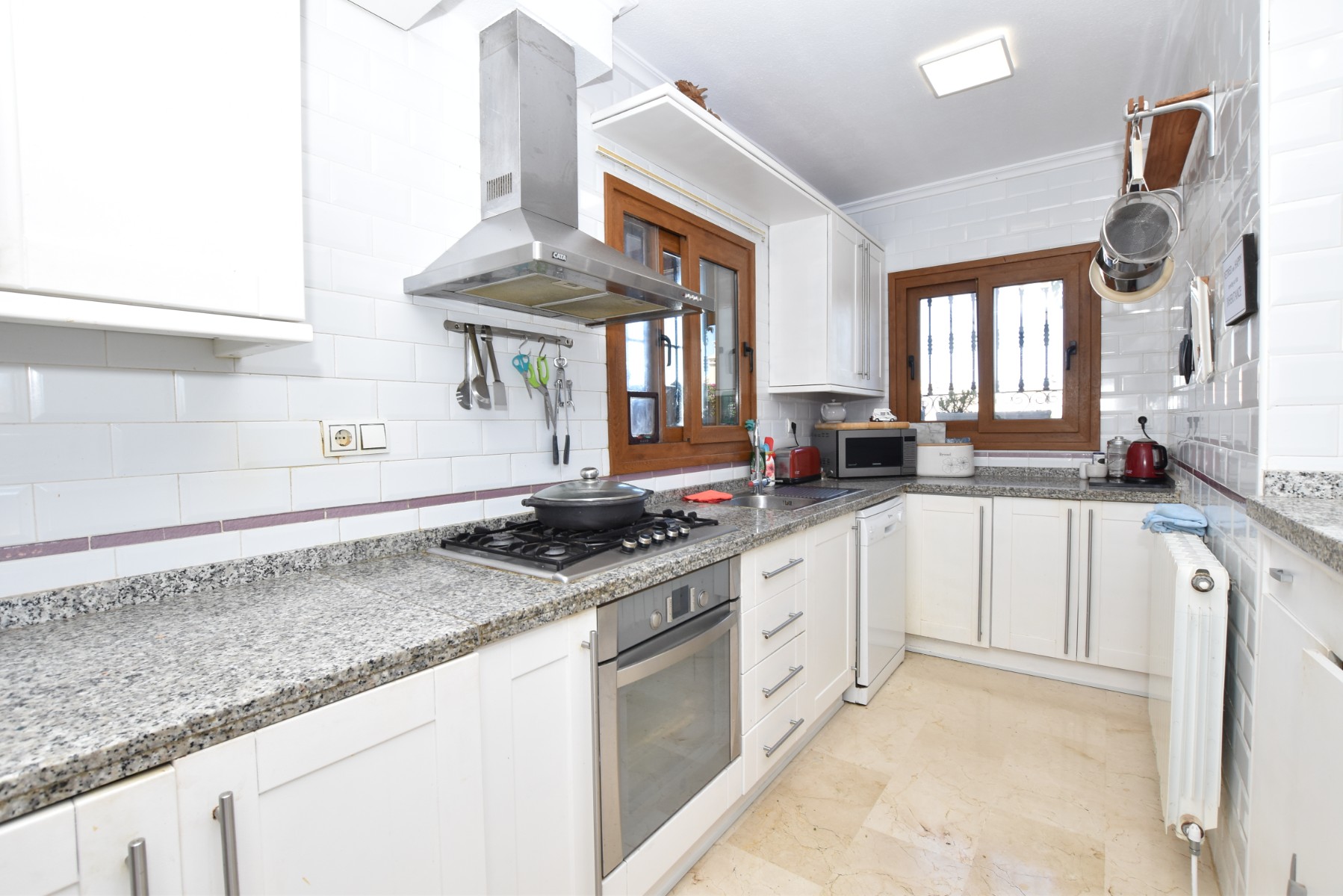 For sale - 3 Bedroom 2 Bathroom Villa in Algorfa - Inland  - Alicante