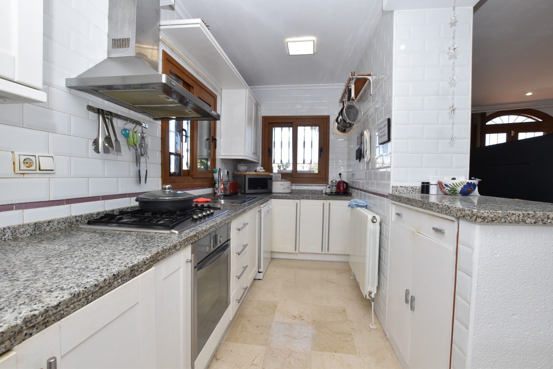 For sale - 3 Bedroom 2 Bathroom Villa in Algorfa - Inland  - Alicante