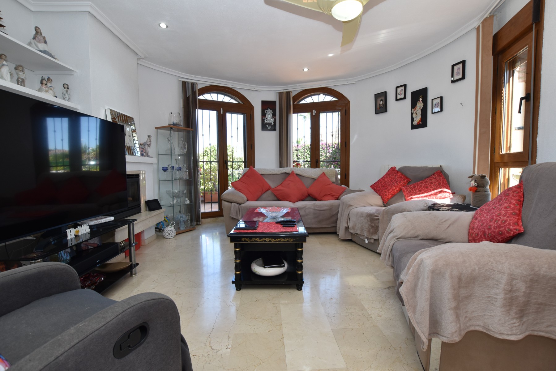 For sale - 3 Bedroom 2 Bathroom Villa in Algorfa - Inland  - Alicante