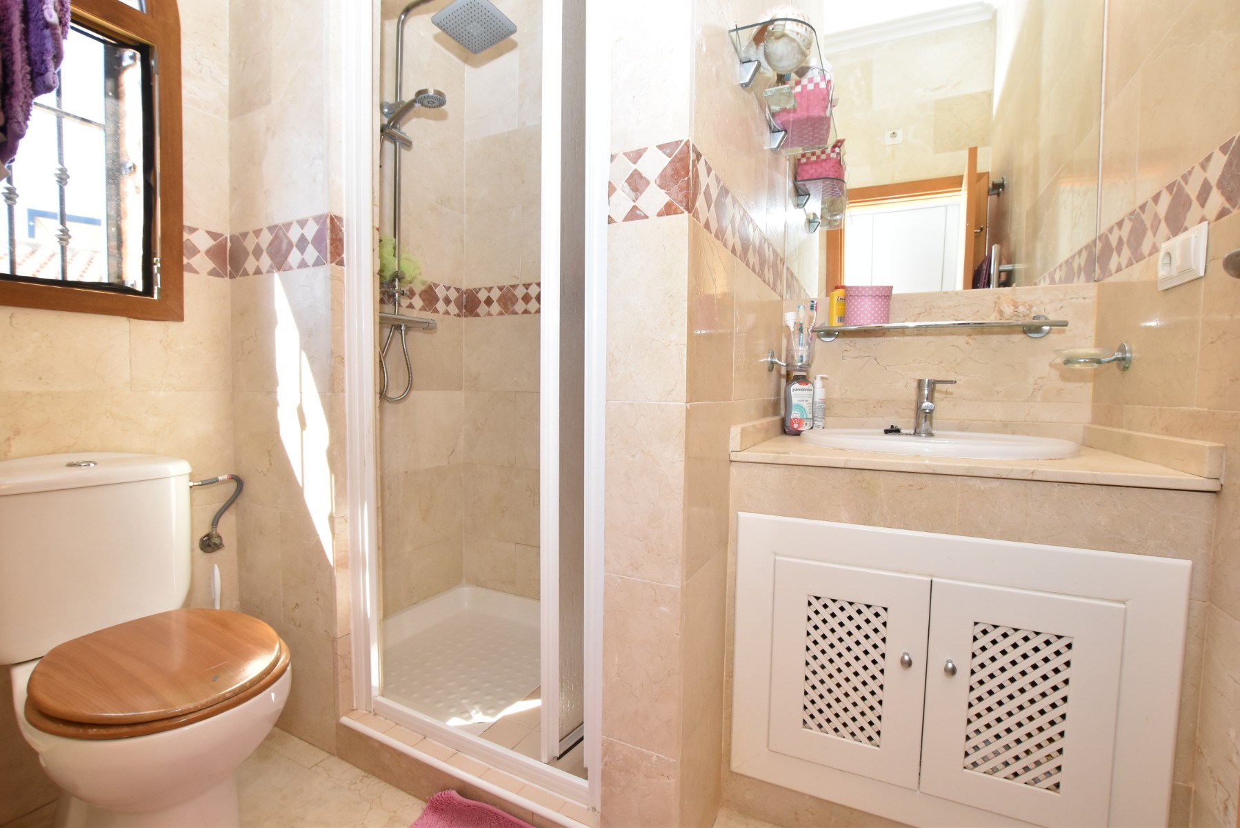 For sale - 3 Bedroom 2 Bathroom Villa in Algorfa - Inland  - Alicante