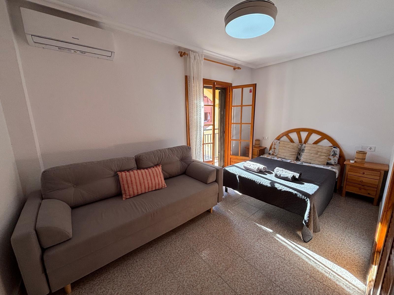 For sale - 2 Bedroom 1 Bathroom Apartment in Torrevieja - Los Frutales  - Alicante