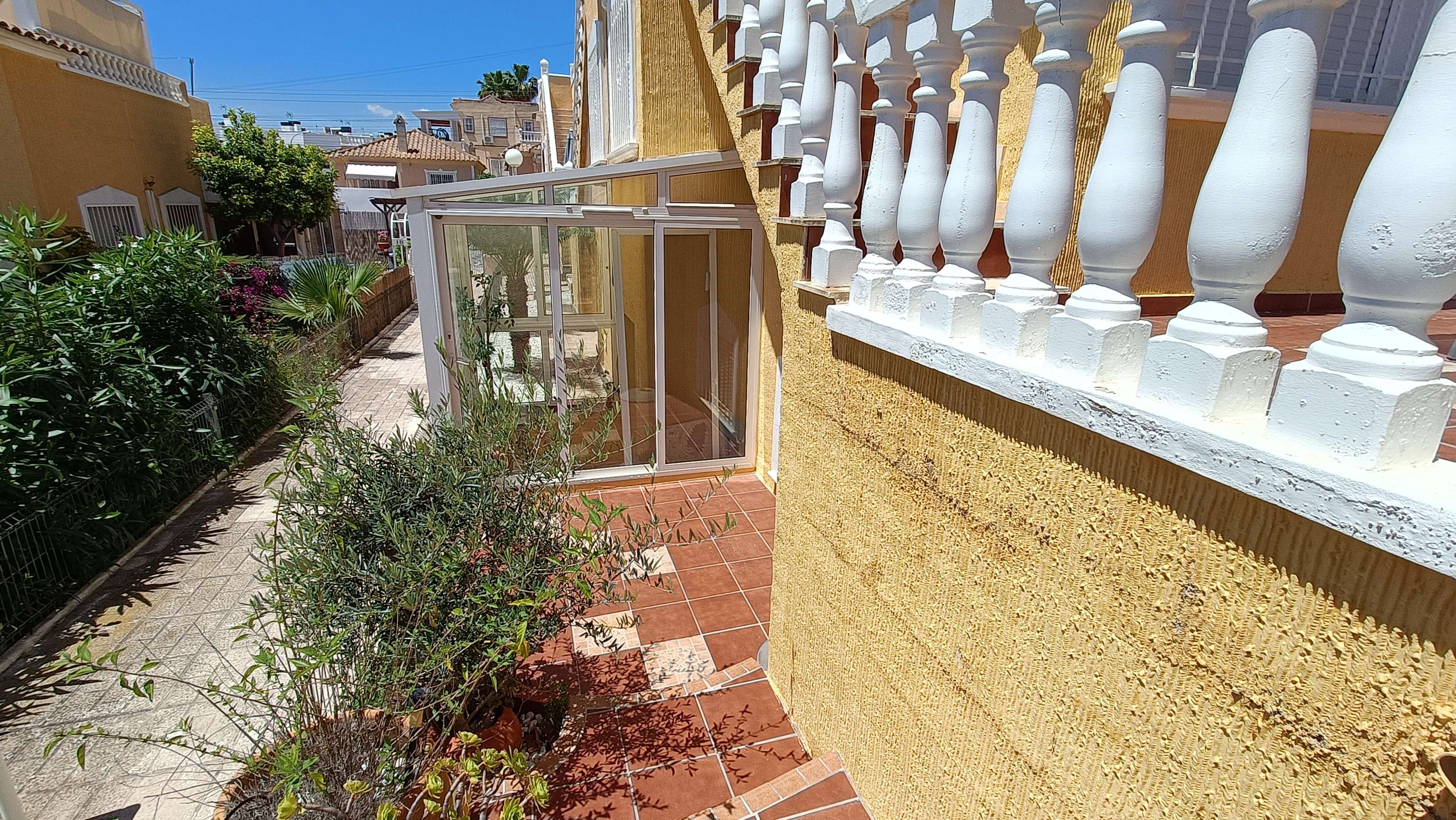 For sale - 2 Bedroom 2 Bathroom Quad House in Villamartin - Costa Blanca  - Alicante