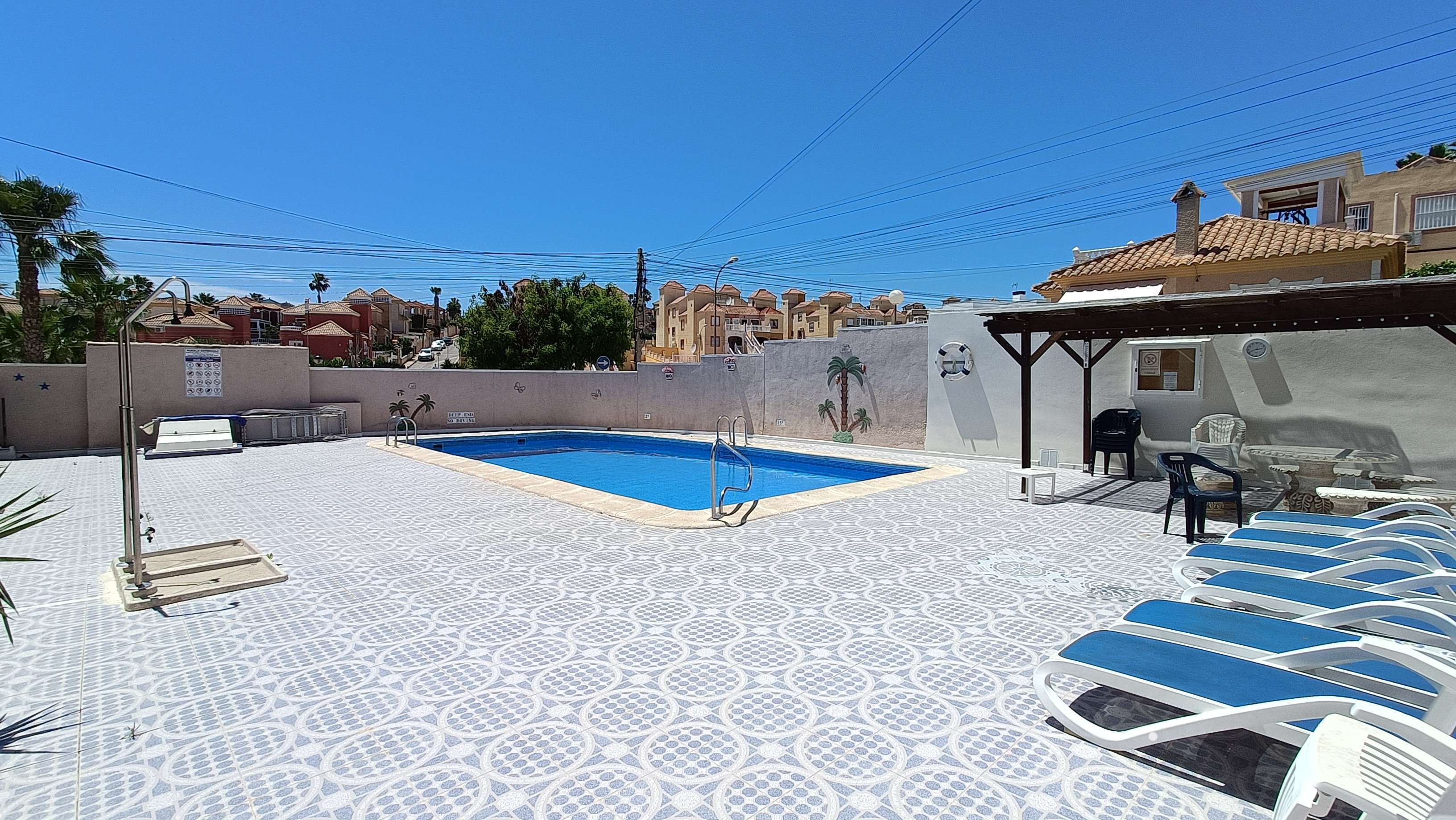 For sale - 2 Bedroom 2 Bathroom Quad House in Villamartin - Costa Blanca  - Alicante