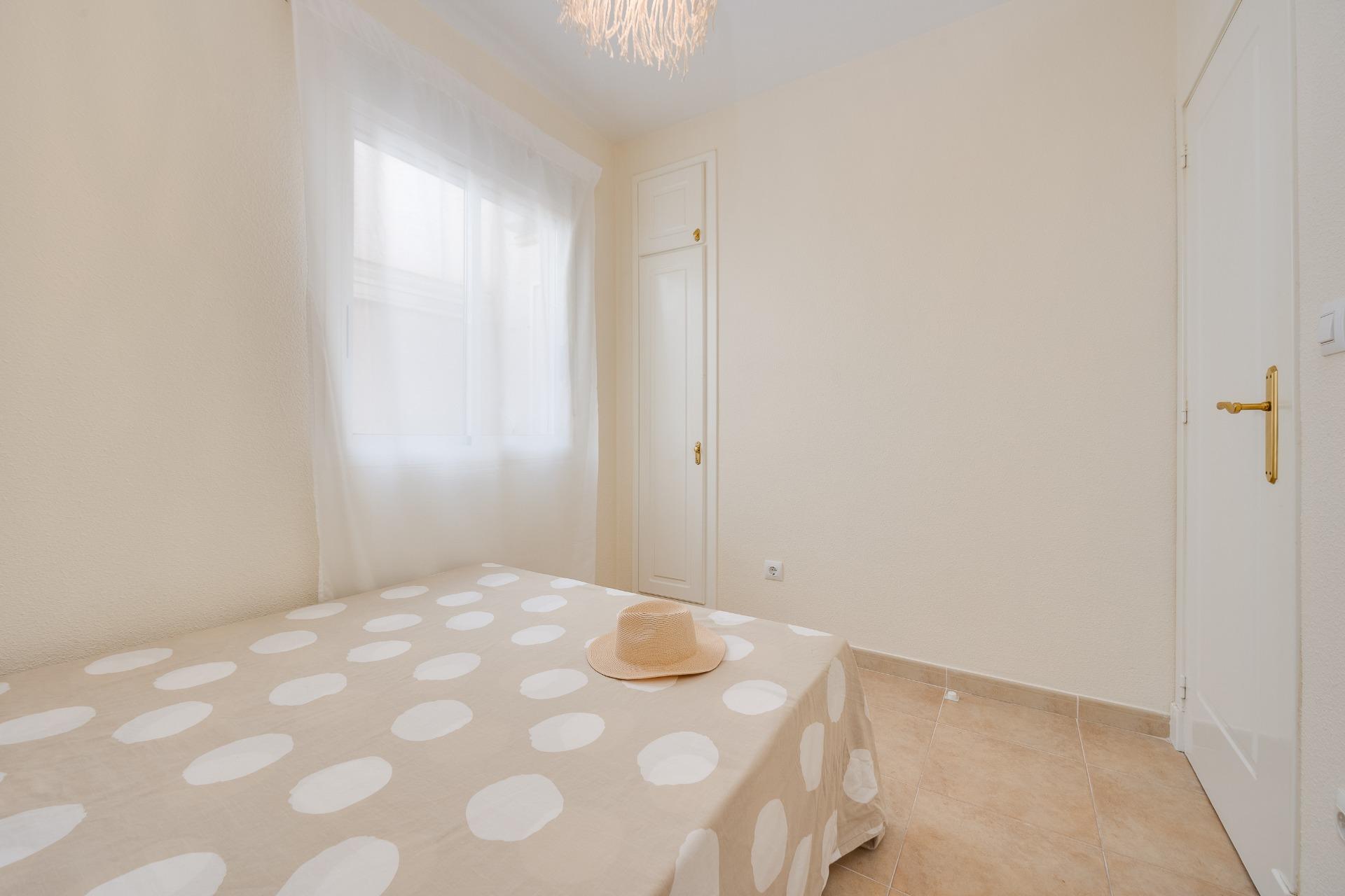 For sale - 2 Bedroom 1 Bathroom Bungalow in Torrevieja - Aguas Nuevas 1  - Alicante
