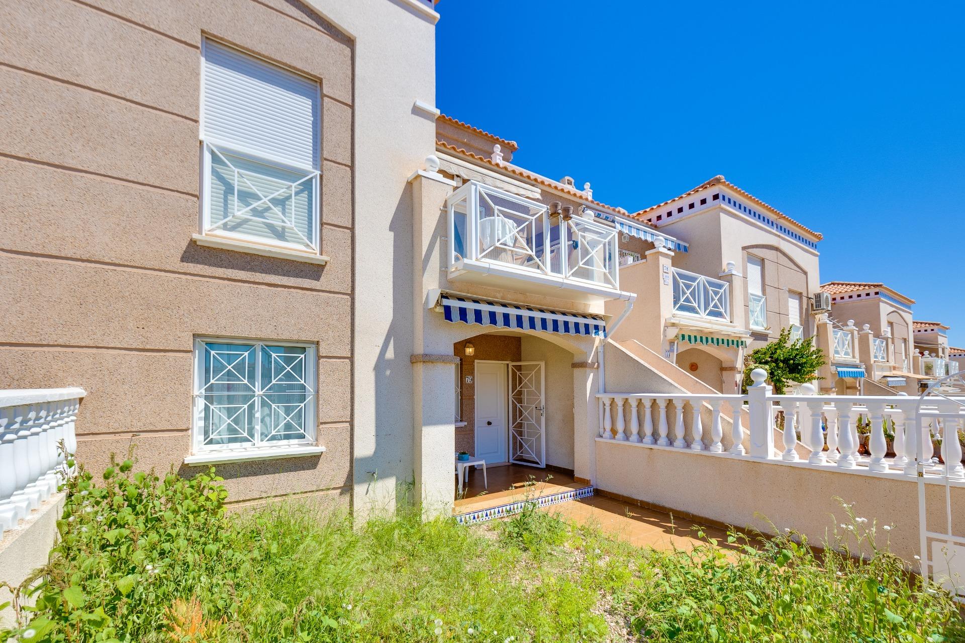 For sale - 2 Bedroom 1 Bathroom Bungalow in Torrevieja - Aguas Nuevas 1  - Alicante