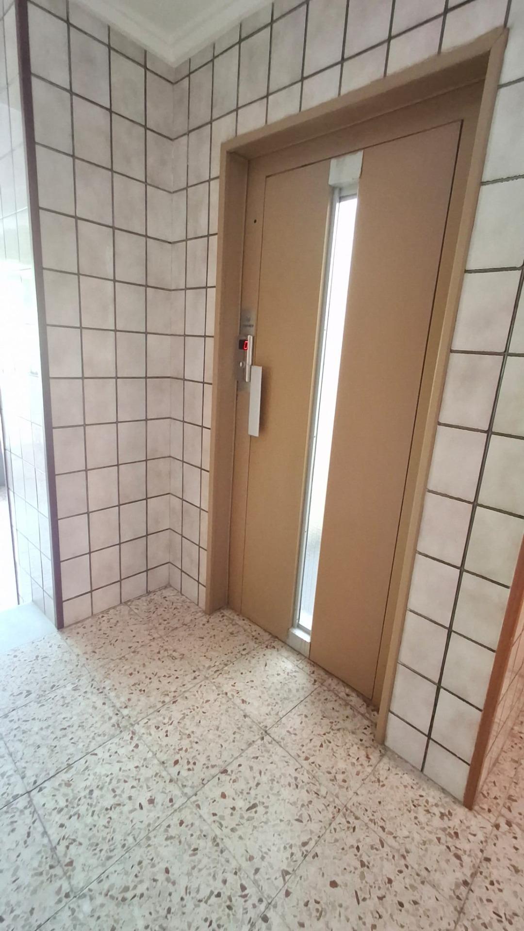 For sale - 2 Bedroom 1 Bathroom Apartment in Torrevieja - Centro  - Alicante