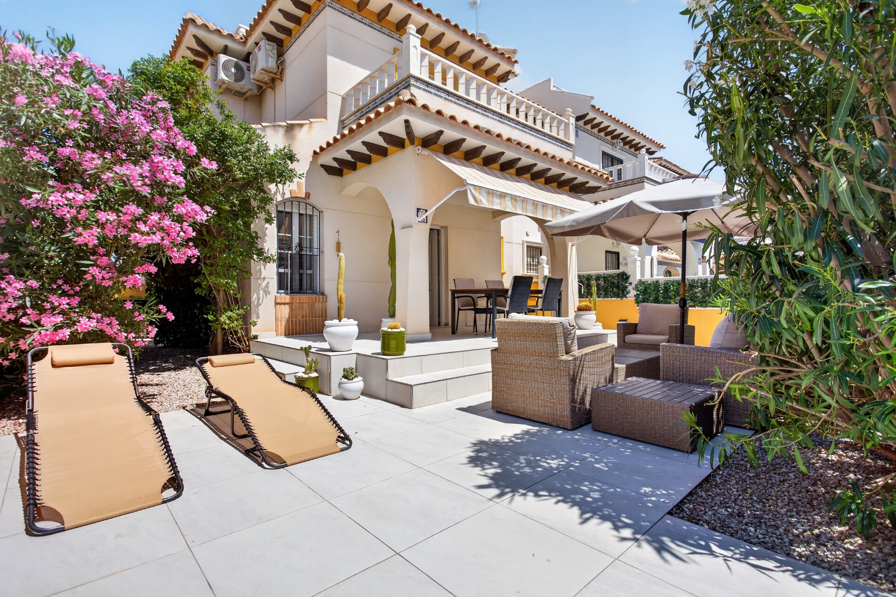 For sale - 2 Bedroom 2 Bathroom Villa in Lomas de Cabo Roig - Costa Blanca  - Alicante