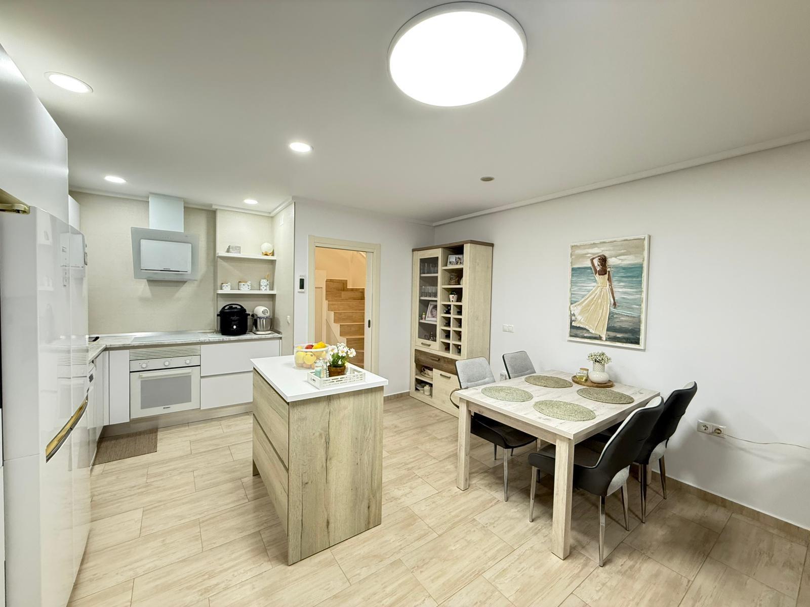 For sale - 2 Bedroom 2 Bathroom Town House in Torrevieja - El Chaparral  - Alicante