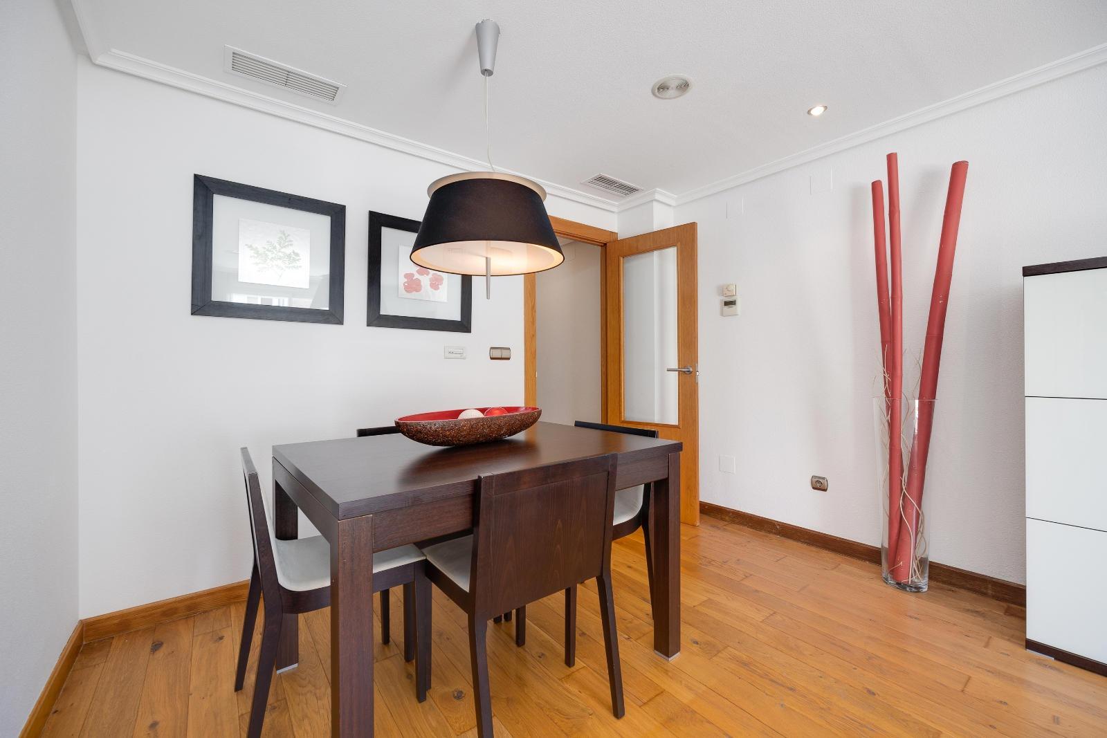For sale - 3 Bedroom 2 Bathroom Penthouse in Torrevieja - Torrevieja  - Alicante