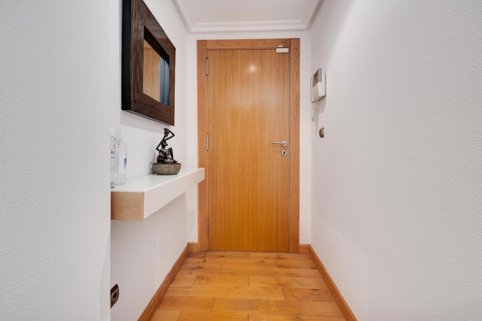 For sale - 3 Bedroom 2 Bathroom Penthouse in Torrevieja - Torrevieja  - Alicante