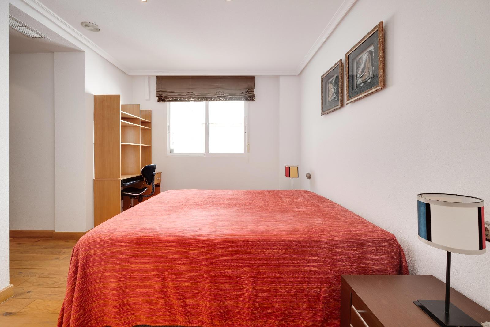 For sale - 3 Bedroom 2 Bathroom Penthouse in Torrevieja - Torrevieja  - Alicante