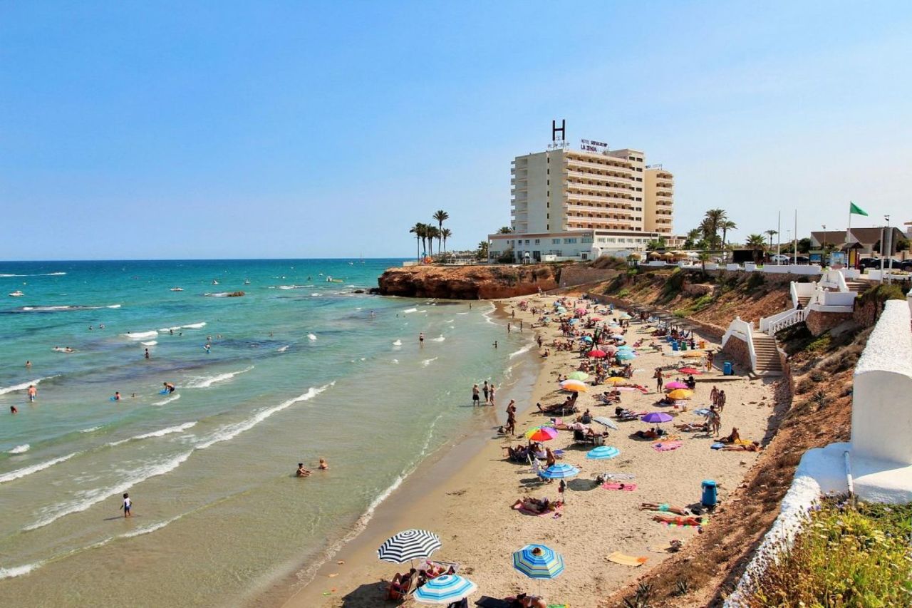 For sale - 2 Bedroom 2 Bathroom Town House in Villamartin - Costa Blanca  - Alicante