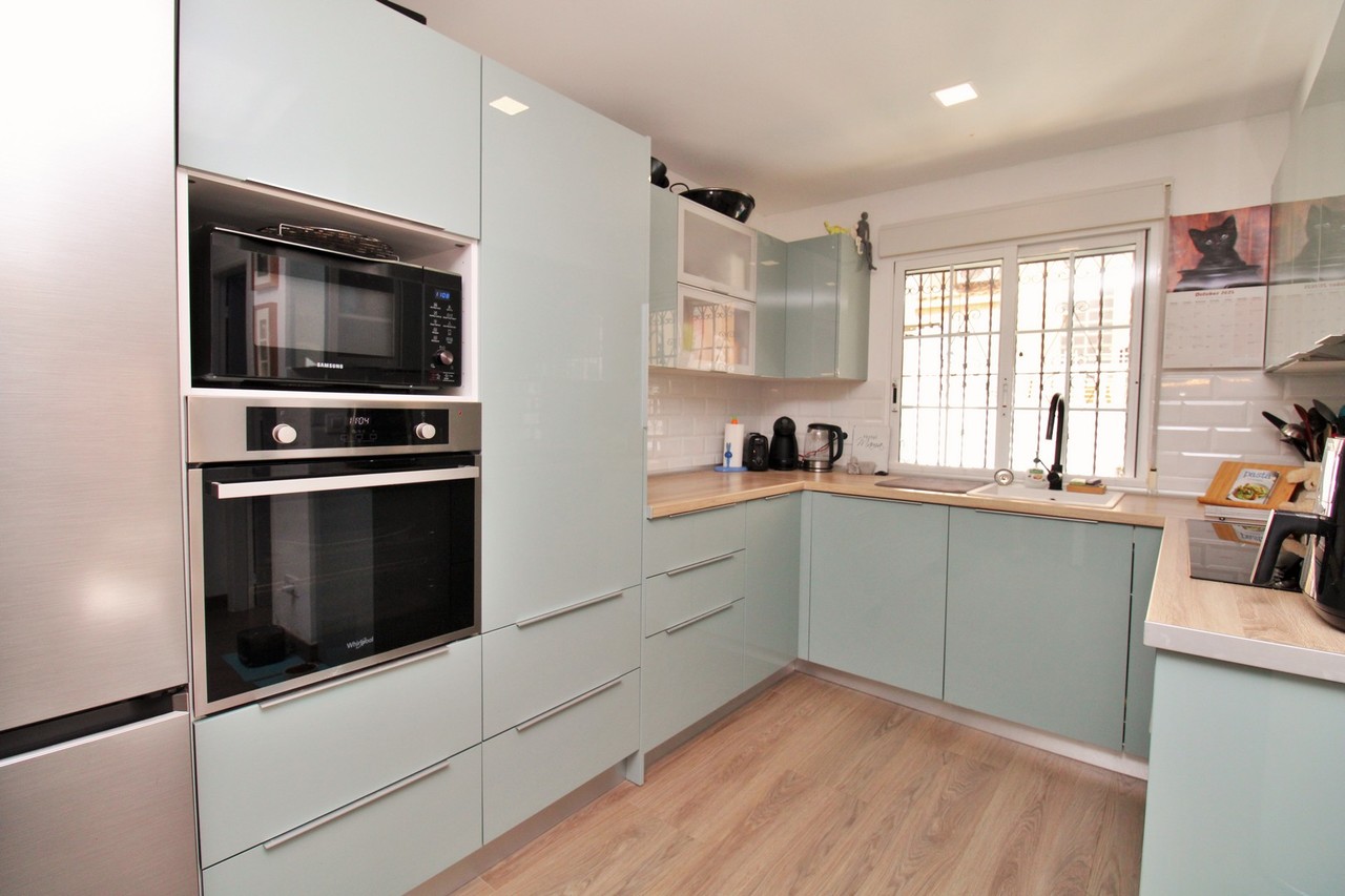 For sale - 2 Bedroom 2 Bathroom Town House in Villamartin - Costa Blanca  - Alicante