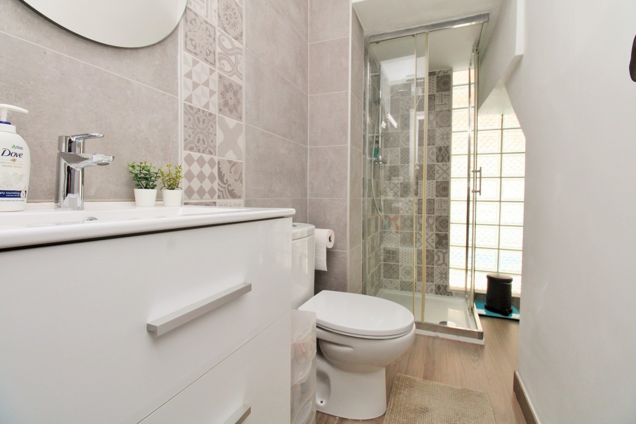 For sale - 2 Bedroom 2 Bathroom Town House in Villamartin - Costa Blanca  - Alicante