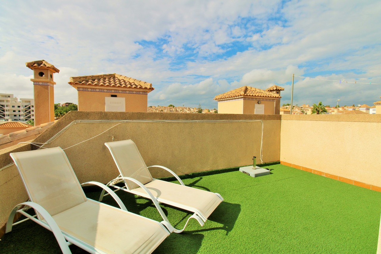For sale - 2 Bedroom 2 Bathroom Town House in Villamartin - Costa Blanca  - Alicante