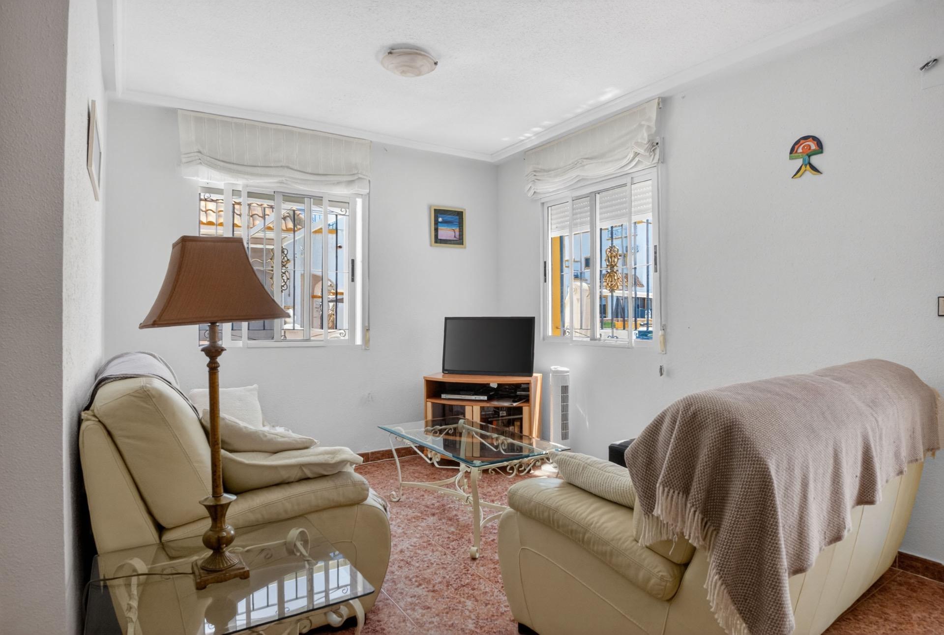 For sale - 3 Bedroom 2 Bathroom Townhouse in Torrevieja - La Siesta - El Salado - Torreta  - Alicante
