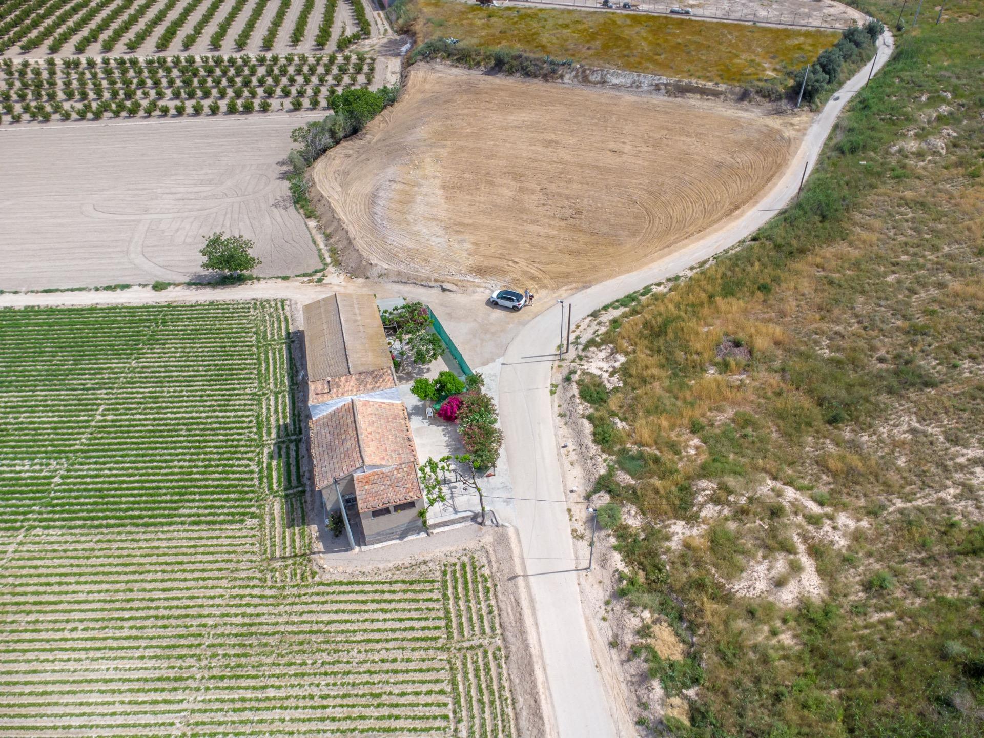For sale - 3 Bedroom 1 Bathroom Country House in Torremendo - Desamparados-hurchillo-torremendo  - Alicante