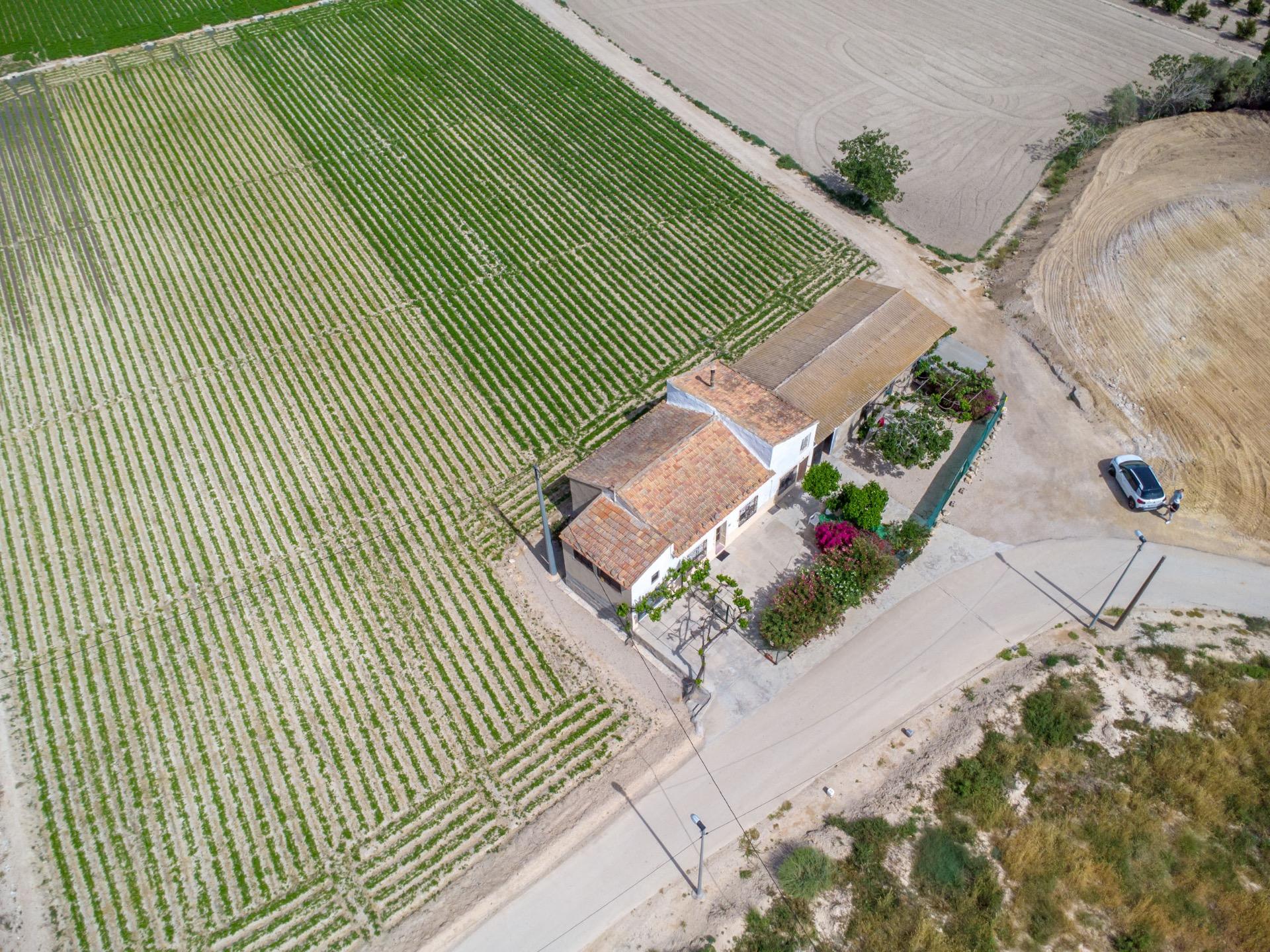 For sale - 3 Bedroom 1 Bathroom Country House in Torremendo - Desamparados-hurchillo-torremendo  - Alicante