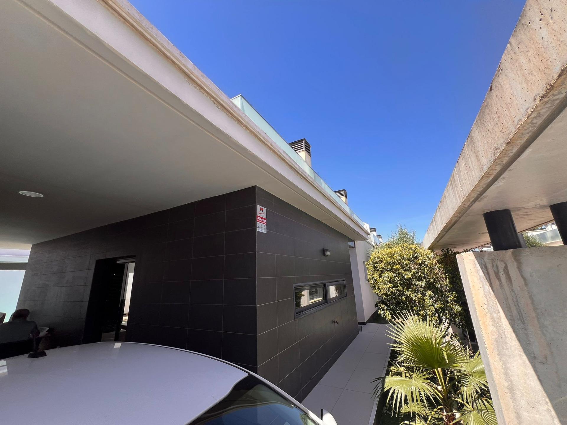 For sale - 3 Bedroom 2 Bathroom Villa in Orihuela Costa - Lomas De Cabo Roig  - Alicante