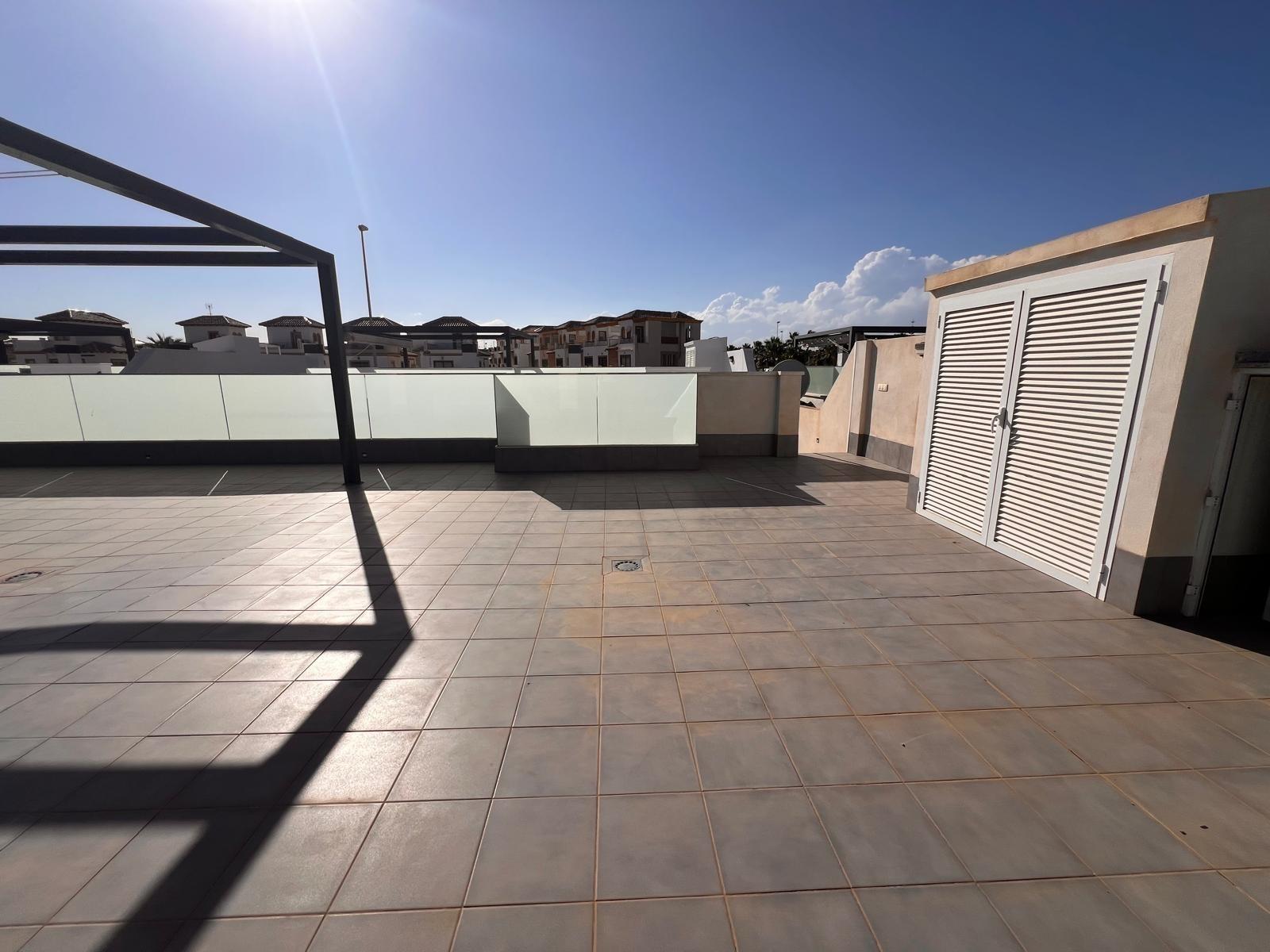For sale - 3 Bedroom 2 Bathroom Villa in Orihuela Costa - Lomas De Cabo Roig  - Alicante