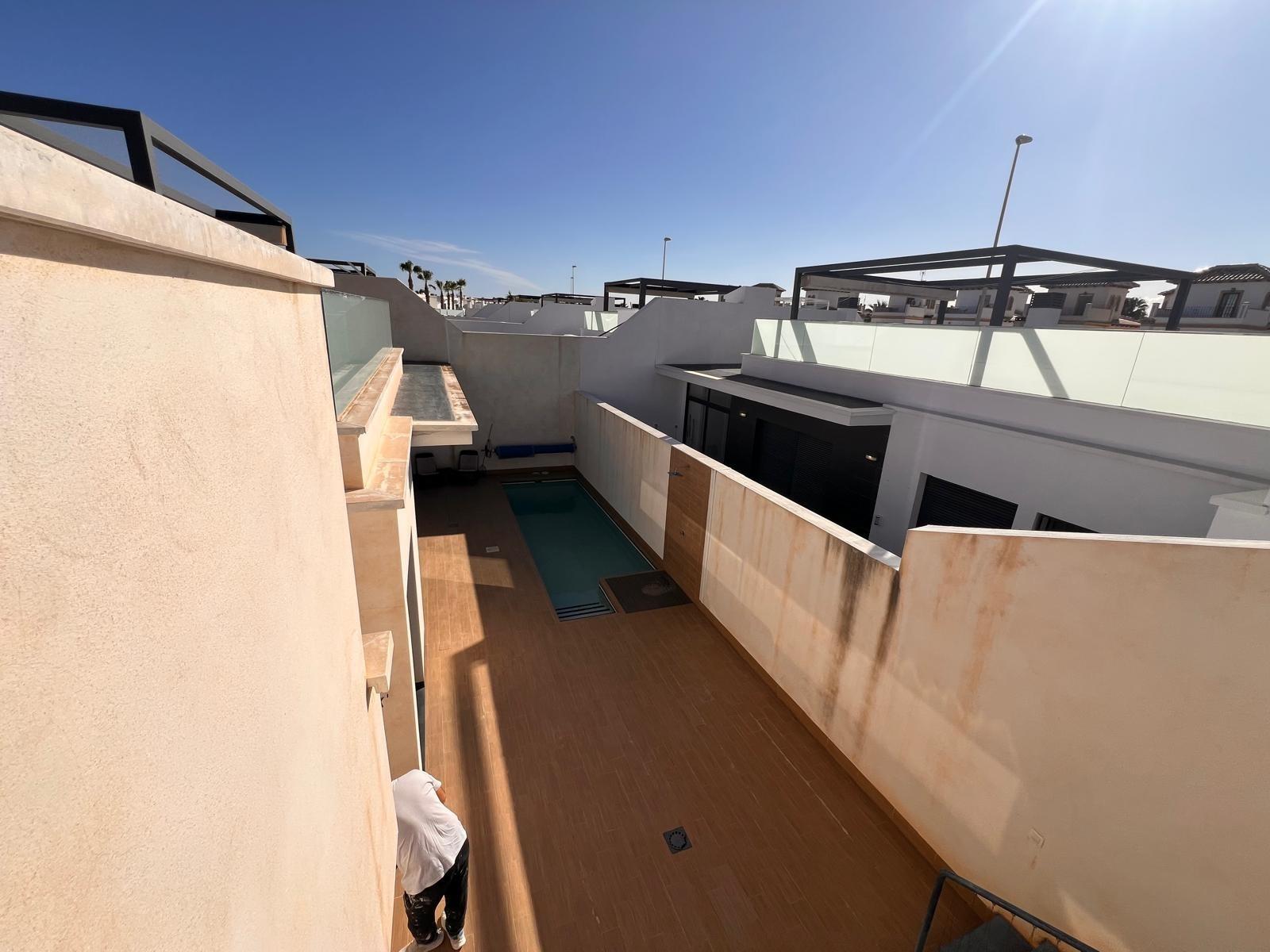 For sale - 3 Bedroom 2 Bathroom Villa in Orihuela Costa - Lomas De Cabo Roig  - Alicante