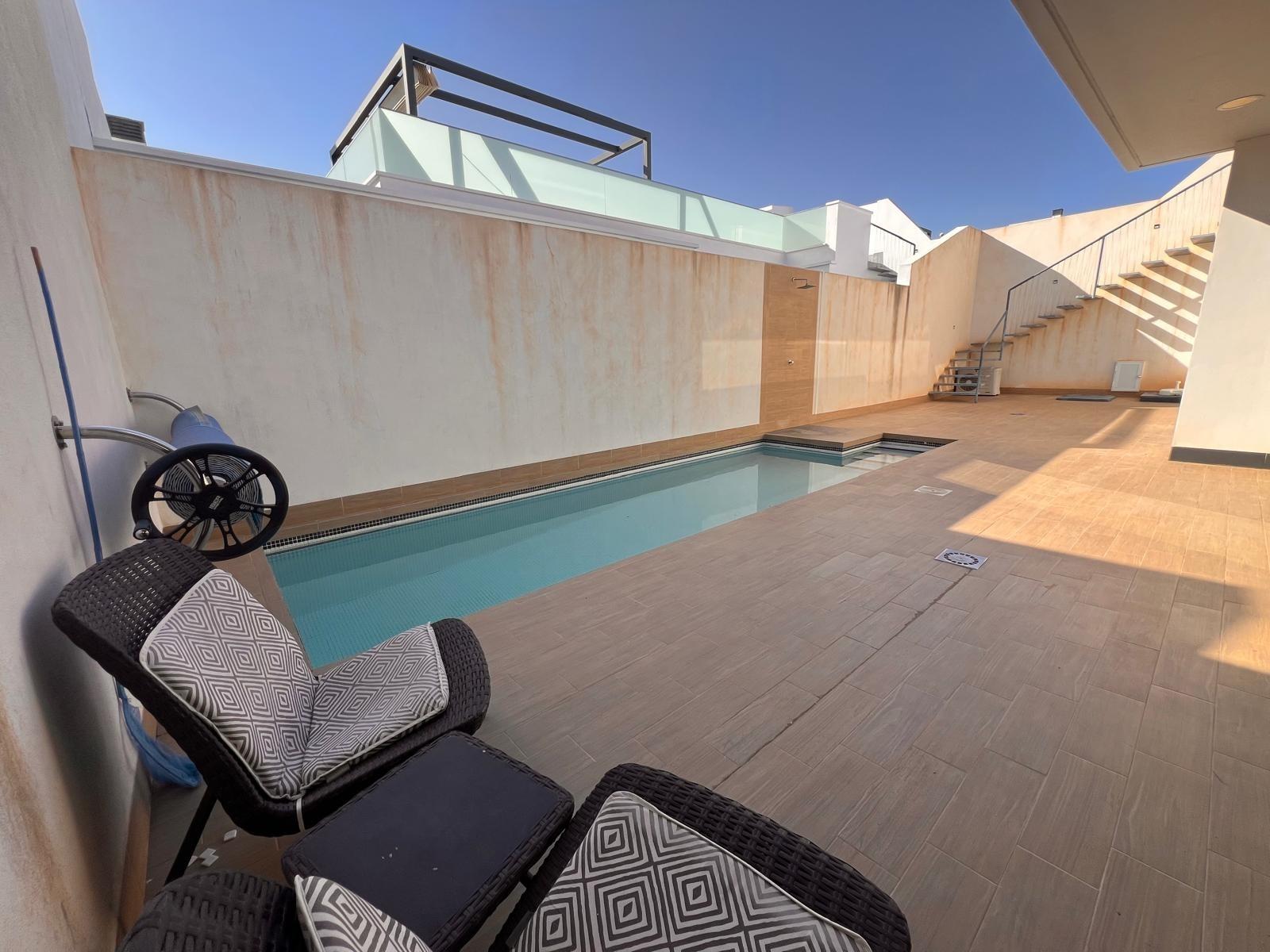 For sale - 3 Bedroom 2 Bathroom Villa in Orihuela Costa - Lomas De Cabo Roig  - Alicante