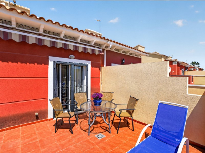For sale - 4 Bedroom 3 Bathroom Town House in Torrevieja - Costa Blanca  - Alicante