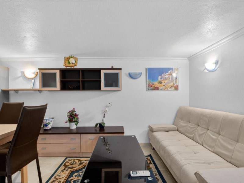 For sale - 4 Bedroom 3 Bathroom Town House in Torrevieja - Costa Blanca  - Alicante