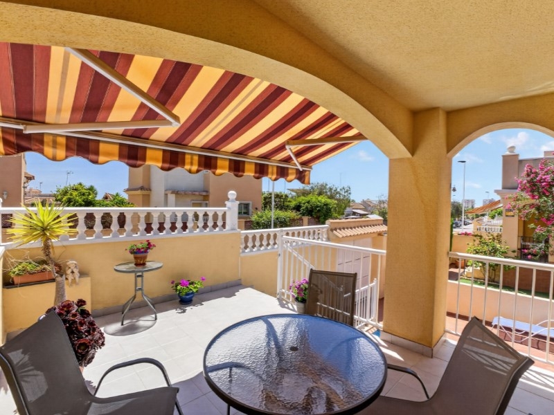 4 Bedroom 3 Bathroom Town House in Torrevieja