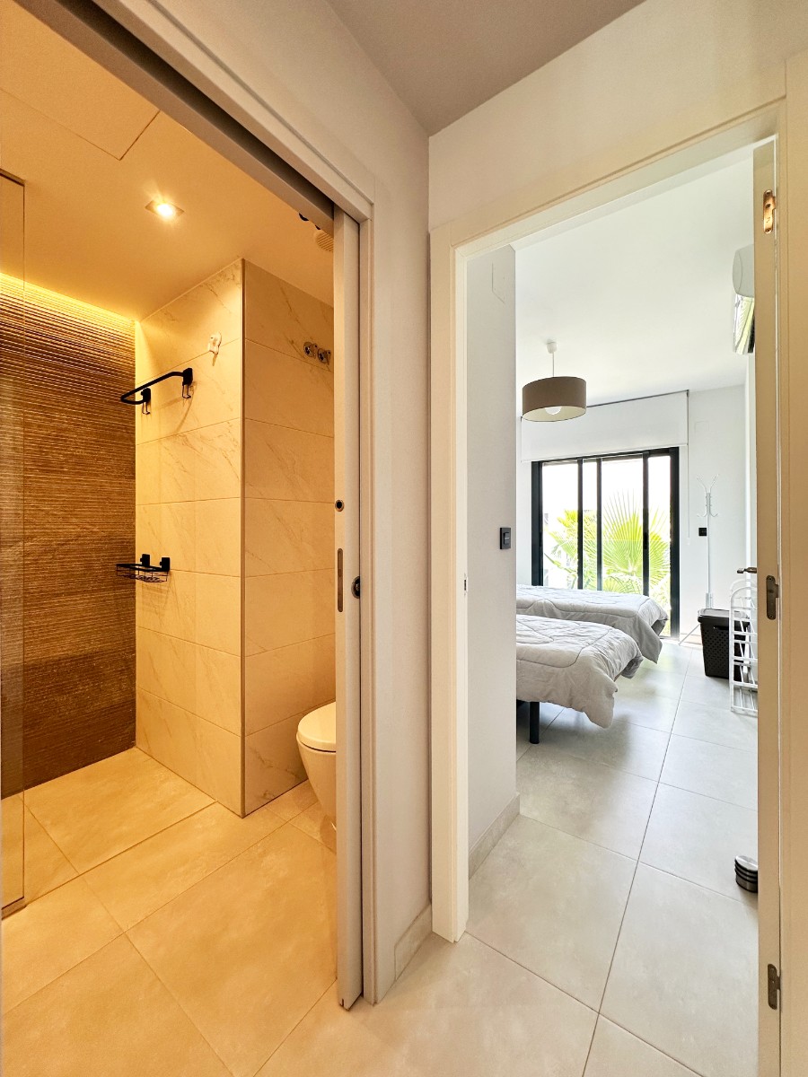 For sale - 2 Bedroom 2 Bathroom Penthouse in El Raso - Costa Blanca  - Alicante