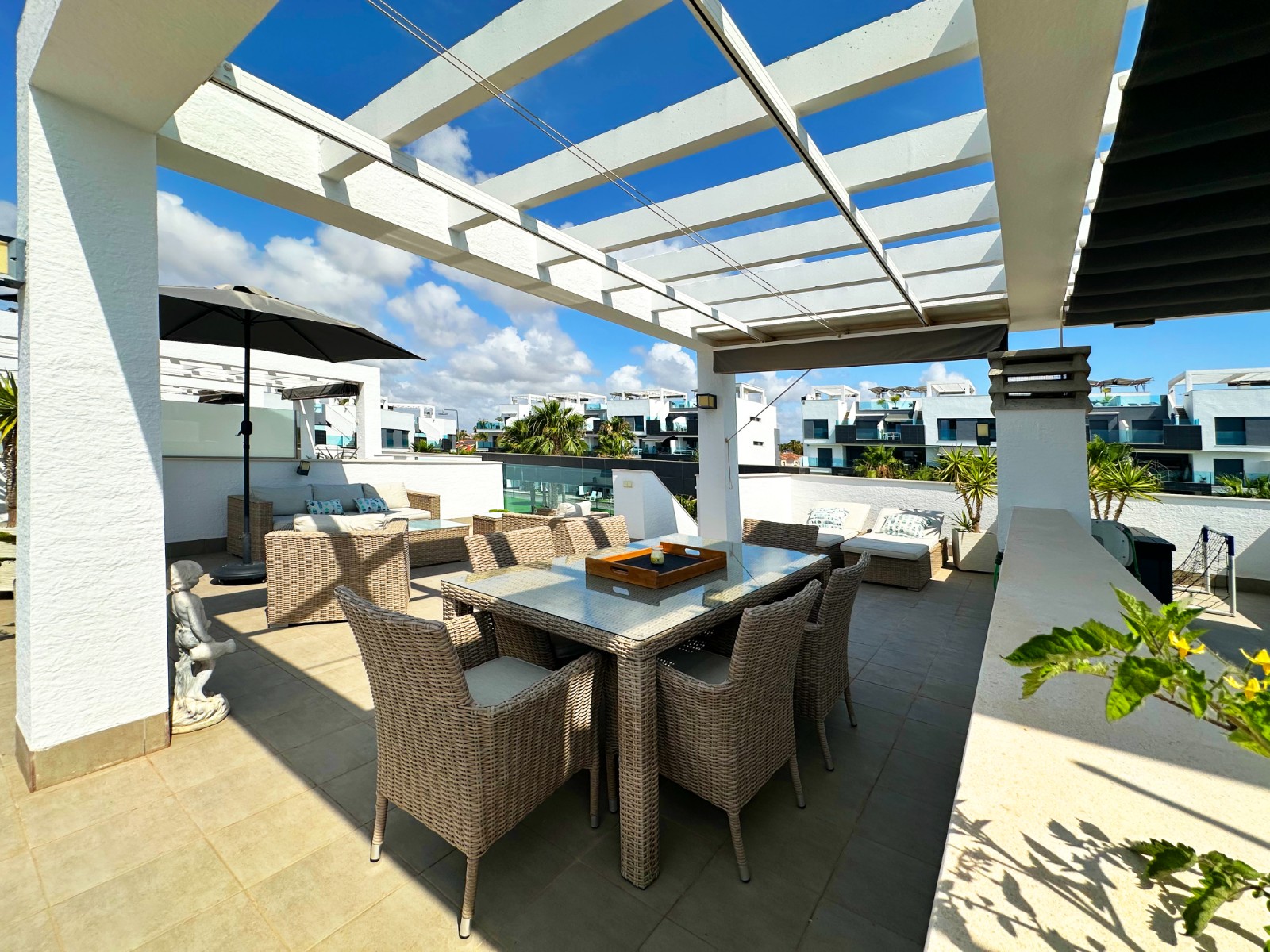 For sale - 2 Bedroom 2 Bathroom Penthouse in El Raso - Costa Blanca  - Alicante