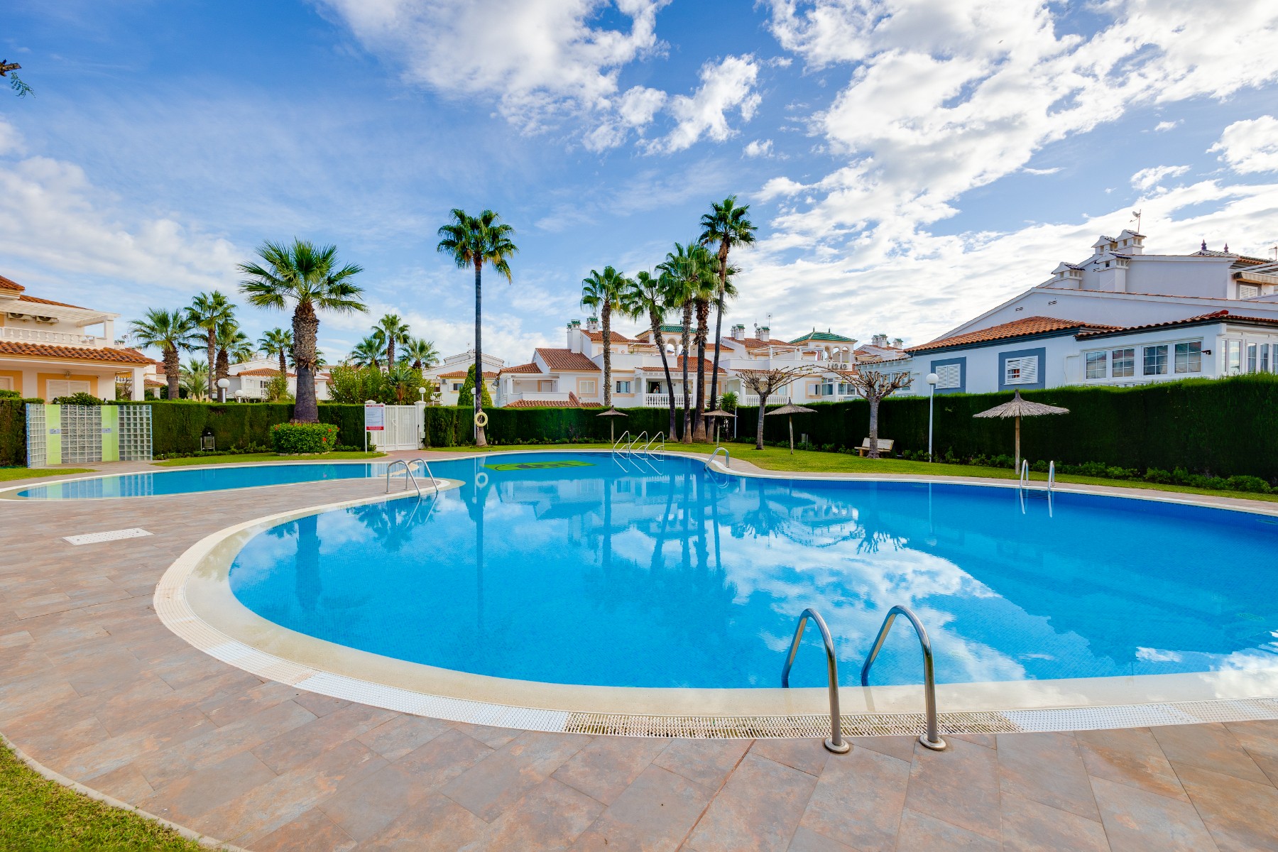 For sale - 2 Bedroom 1 Bathroom Top Floor Apartment in Playa Flamenca - Costa Blanca  - Alicante