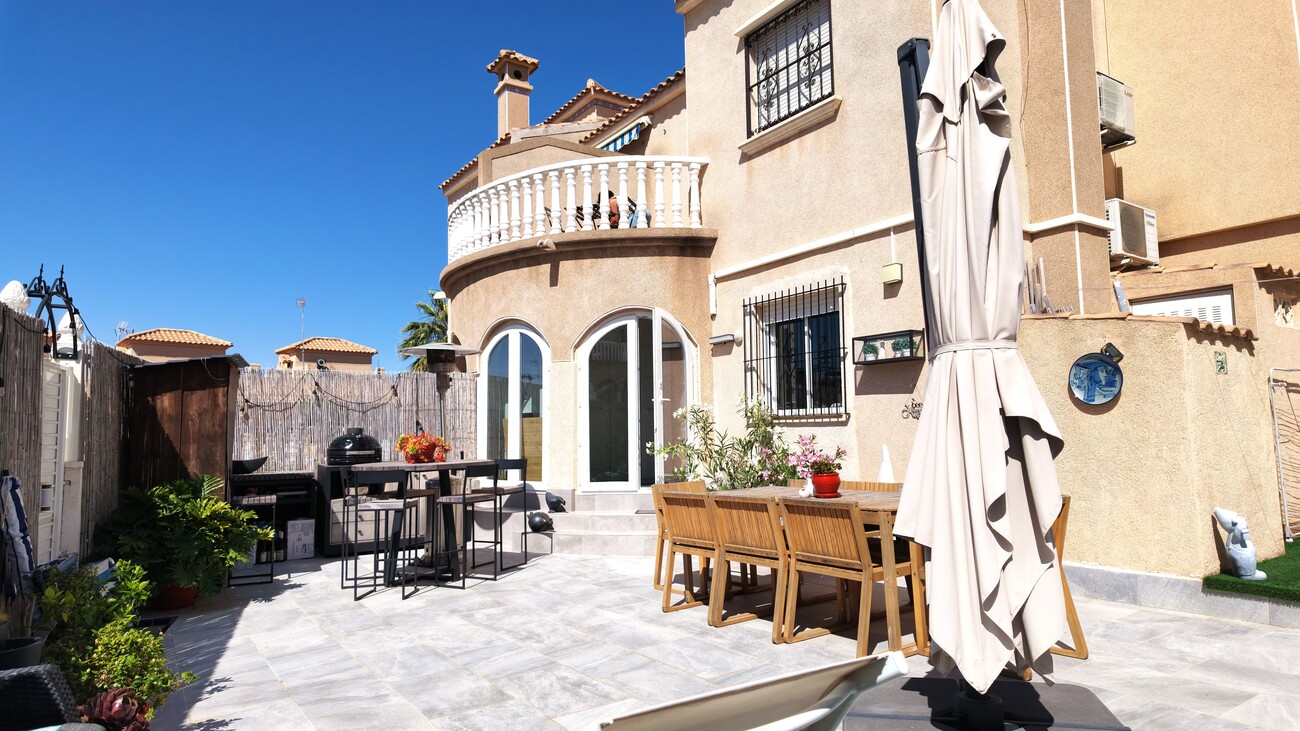 For sale - 2 Bedroom 2 Bathroom Quad House in El Galan - Inland  - Alicante