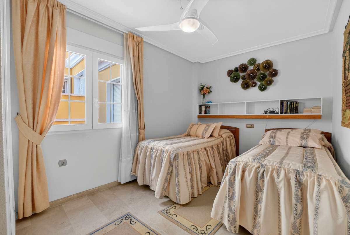 For sale - 2 Bedroom 2 Bathroom Apartment in Cabo Roig - Costa Blanca  - Alicante