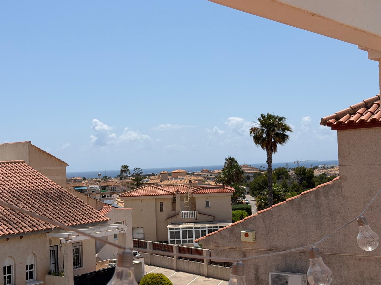 For sale - 2 Bedroom 1 Bathroom Bungalow in Orihuela Costa - Costa Blanca  - Alicante