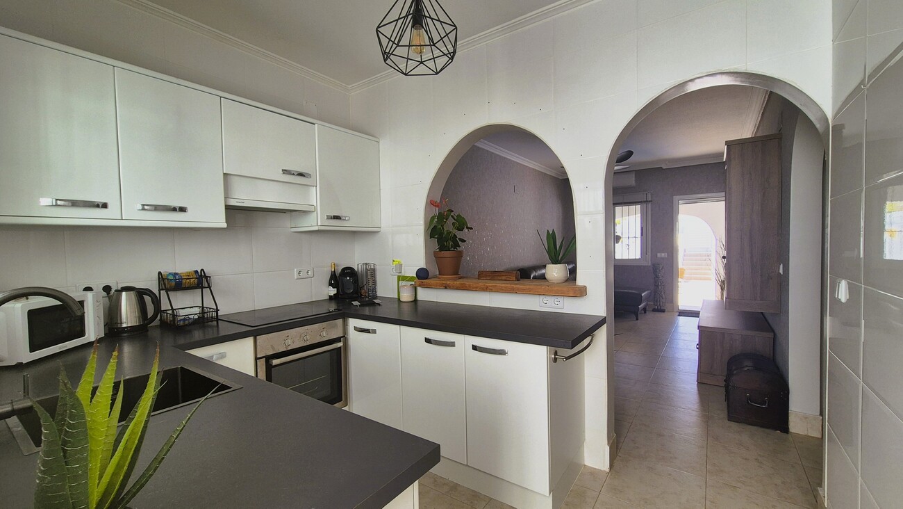 For sale - 2 Bedroom 1 Bathroom Semi Detached in Villamartin - Costa Blanca  - Alicante
