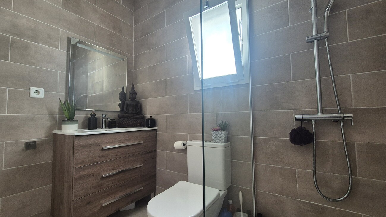 For sale - 2 Bedroom 1 Bathroom Semi Detached in Villamartin - Costa Blanca  - Alicante
