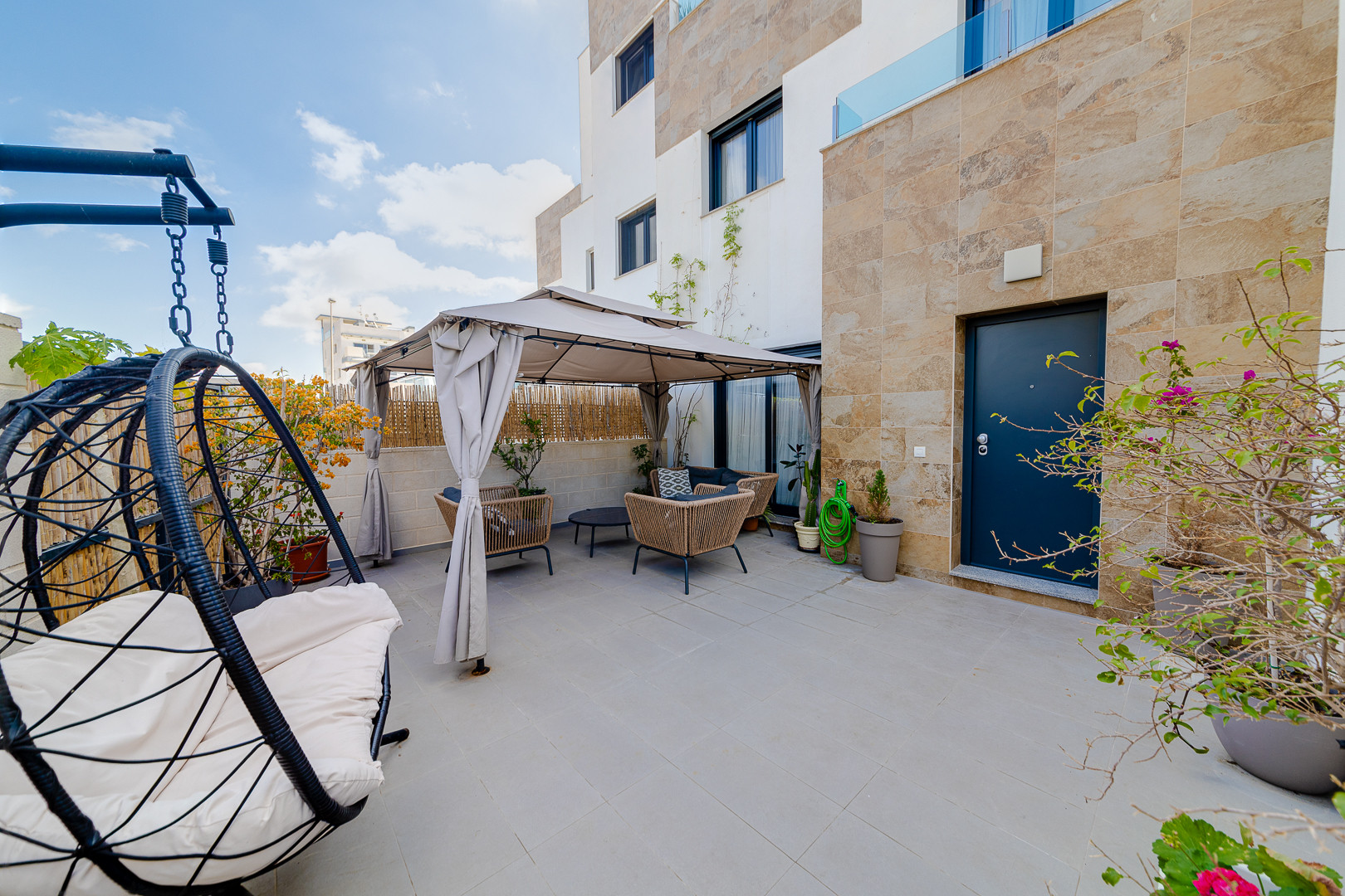 For sale - 3 Bedroom 3 Bathroom Town House in Villamartin - Costa Blanca  - Alicante