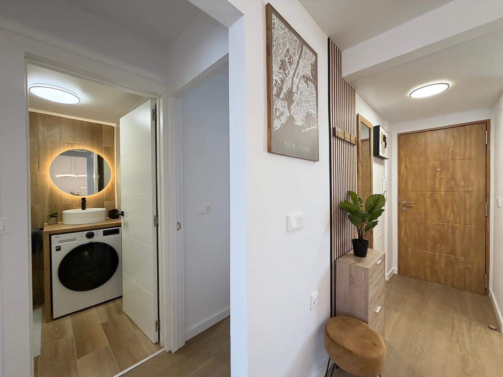 For sale - 2 Bedroom 1 Bathroom Apartment in Torrevieja - Nueva Torrevieja  - Alicante