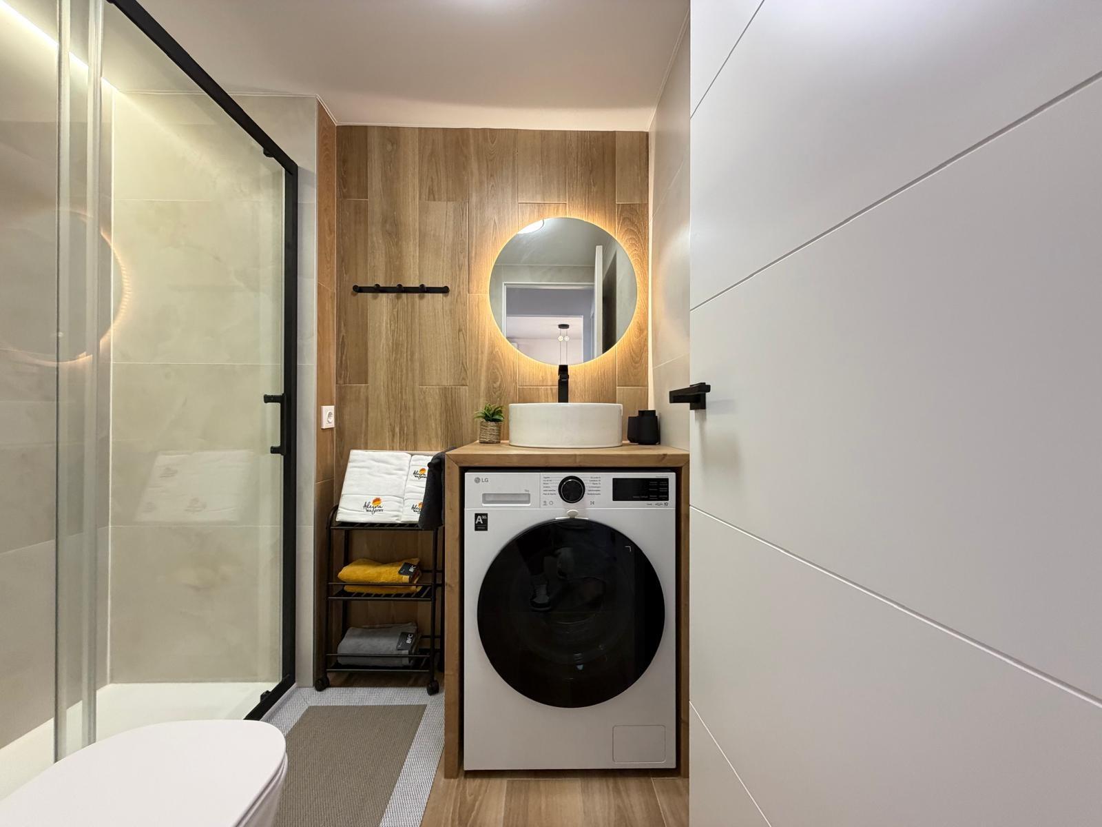 For sale - 2 Bedroom 1 Bathroom Apartment in Torrevieja - Nueva Torrevieja  - Alicante