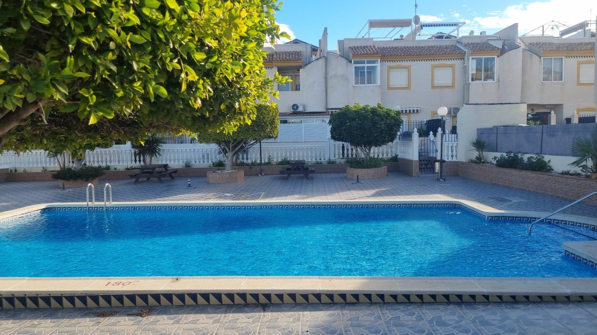 For sale - 2 Bedroom 1 Bathroom Bungalow in Torrevieja - Sector 25  - Alicante